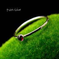 Pierścień Drobinek - Granat Srebro 