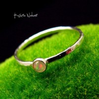 Pierścień Drobinek - Opal Etiopski Srebro 3 mm