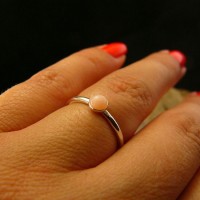 Pierścień Drobinek - Różowy Opal Srebro