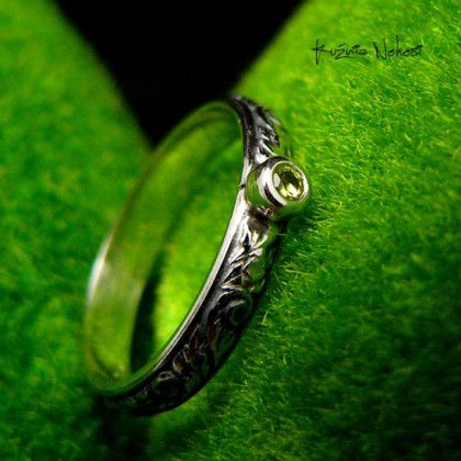 Pierścień z Oliwinem – Oliwin Srebro